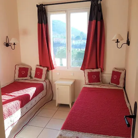 Maison Duplex 8 Pers Avec Terrasse, 3 Ch, Parking Gratuit, Animaux Admis, Acces Piscine - Fr-1-382-128